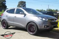 HYUNDAI IX35 DRIFTA BLACK PIPED PINK